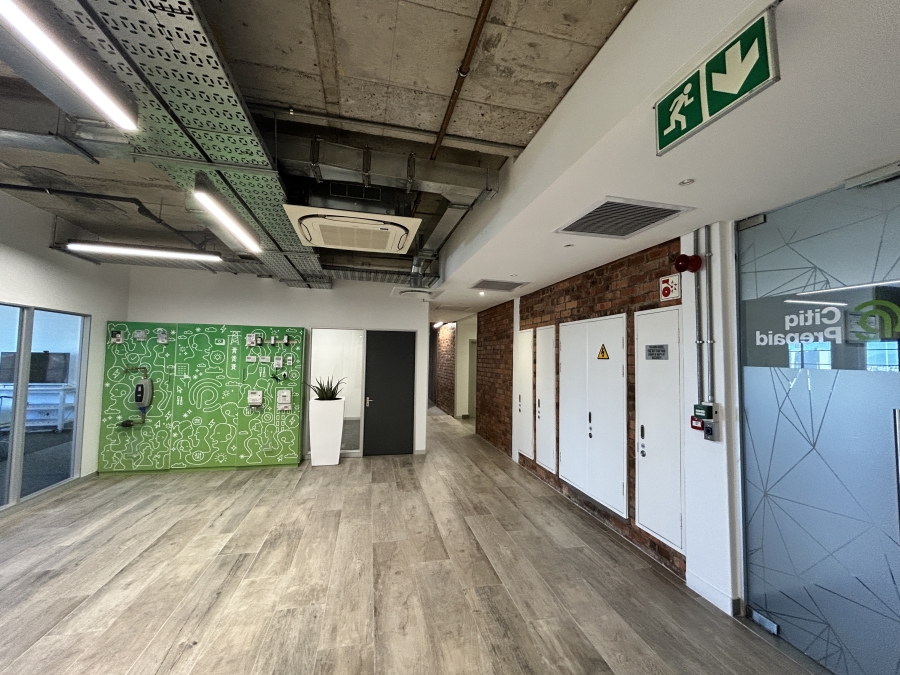 To Let commercial Property for Rent in Green Point Western Cape